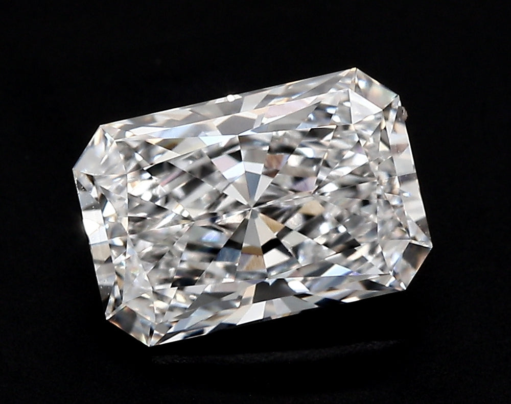 1.95 Carat Radiant Lab Diamond with  Cut Diamond in 14KT  view 1

