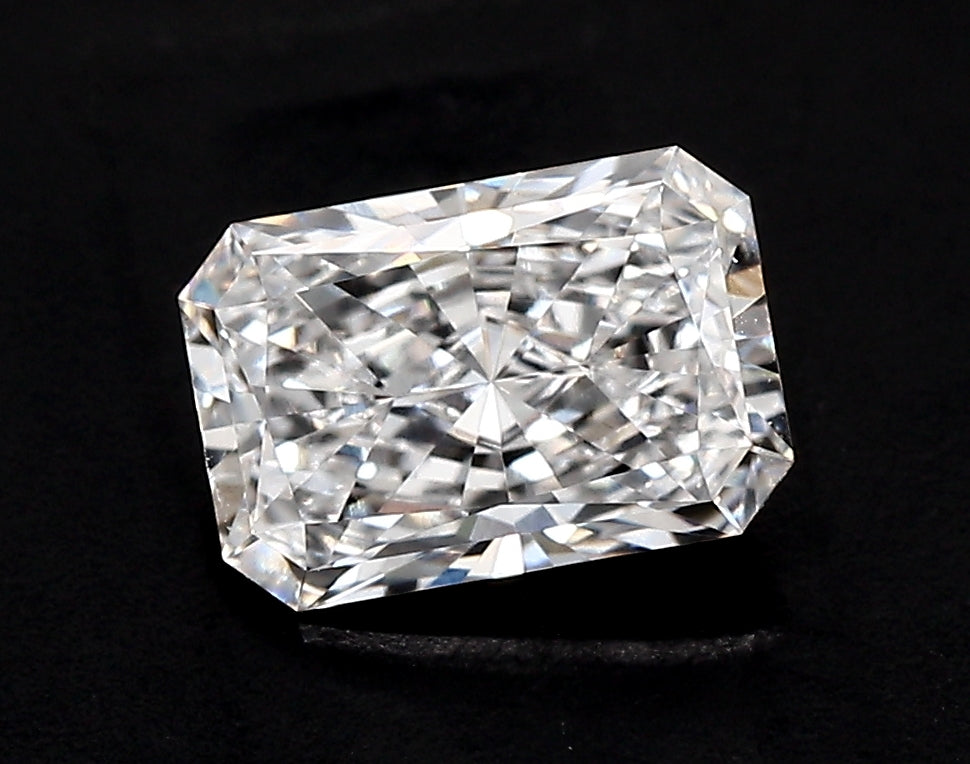 2.58 Carat Radiant Lab Diamond with  Cut Diamond in 14KT  view 1
