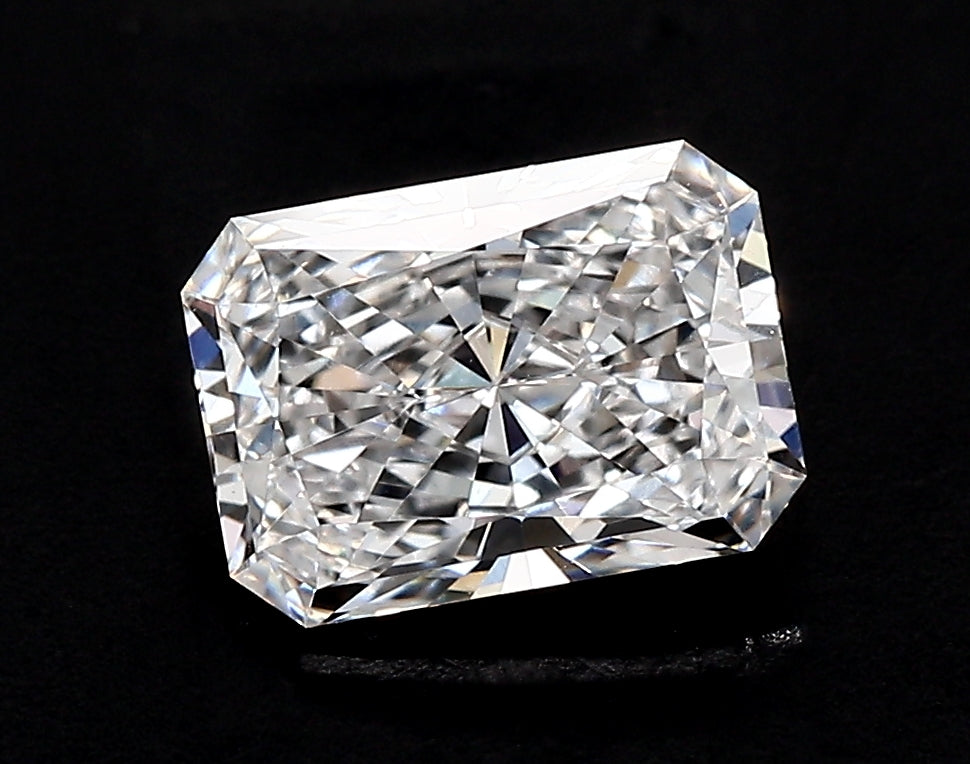 2.35 Carat Radiant Lab Diamond with  Cut Diamond in 14KT  view 1
