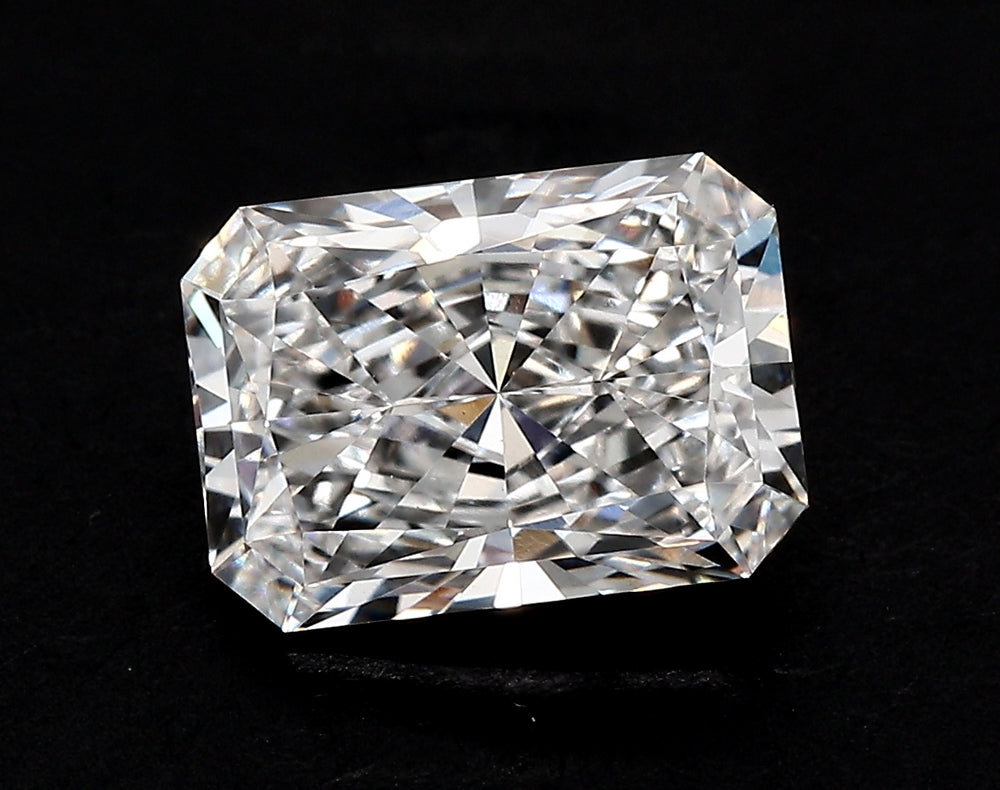 4.81 Carat Radiant Lab Diamond with  Cut Diamond in 14KT  view 1
