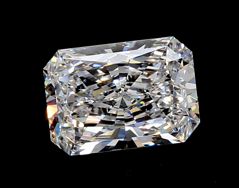4.01 Carat Radiant Lab Diamond with  Cut Diamond in 14KT  view 1
