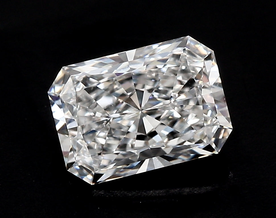 2.72 Carat Radiant Lab Diamond with  Cut Diamond in 14KT  view 1
