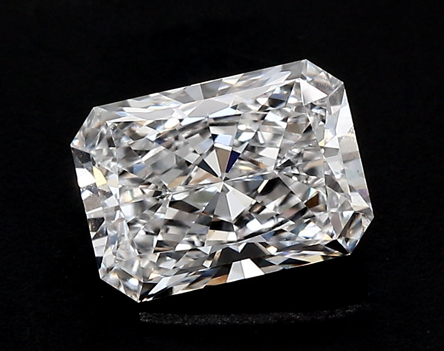 2.53 Carat Radiant Lab Diamond with  Cut Diamond in 14KT  view 1
