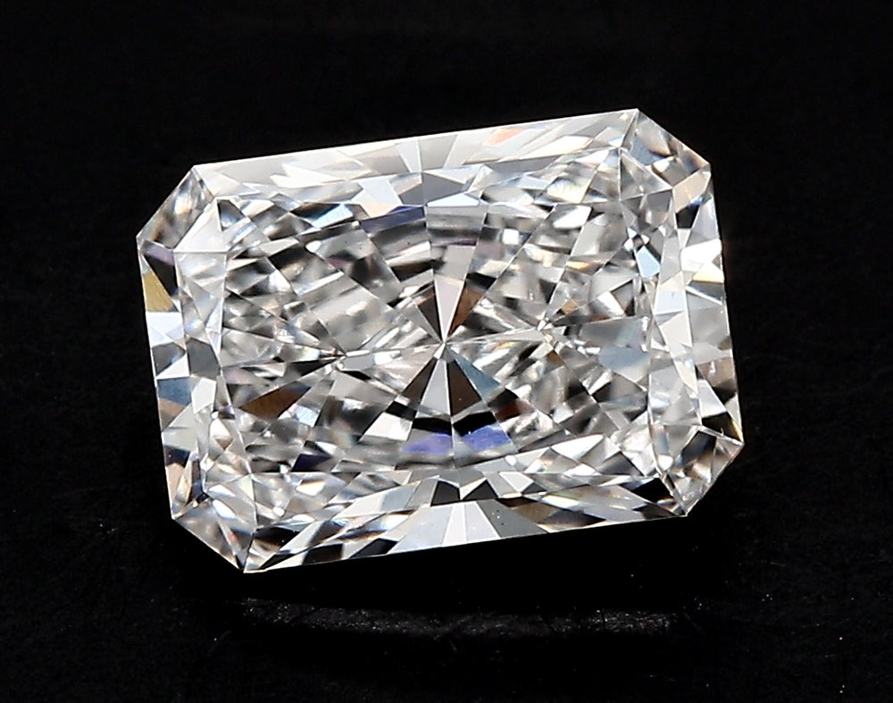 1.61 Carat Radiant Lab Diamond with  Cut Diamond in 14KT  view 1

