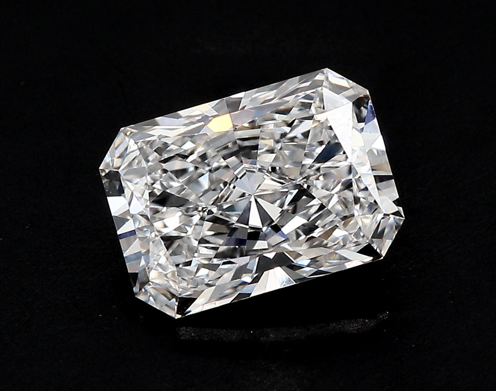 3.52 Carat Radiant Lab Diamond with  Cut Diamond in 14KT  view 1
