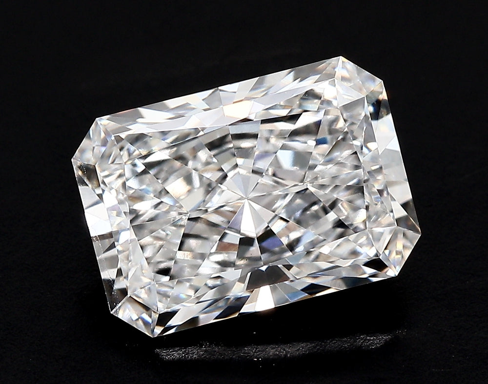 1.59 Carat Radiant Lab Diamond with  Cut Diamond in 14KT  view 1
