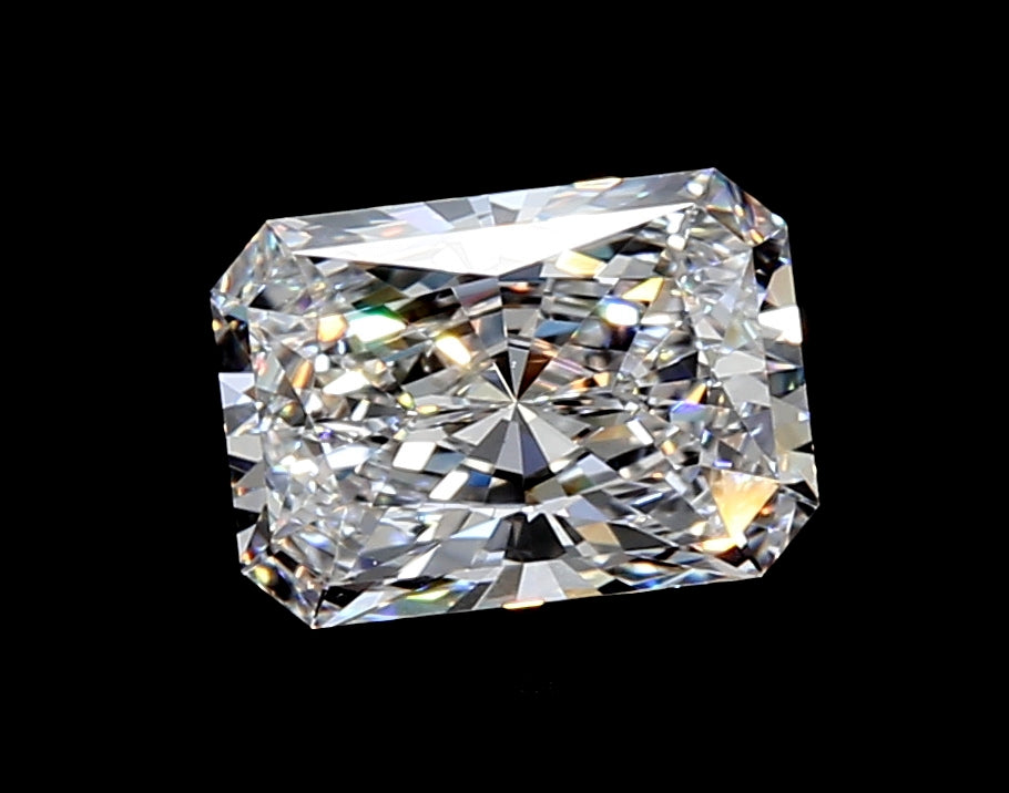 2.82 Carat Radiant Lab Diamond with  Cut Diamond in 14KT  view 1
