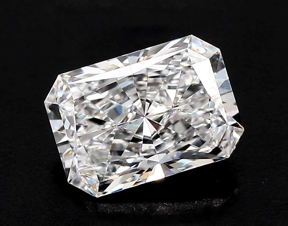 1.53 Carat Radiant Lab Diamond with  Cut Diamond in 14KT  view 1
