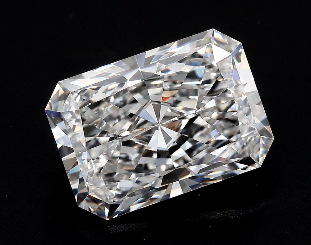 2.5 Carat Radiant Lab Diamond with  Cut Diamond in 14KT  view 1
