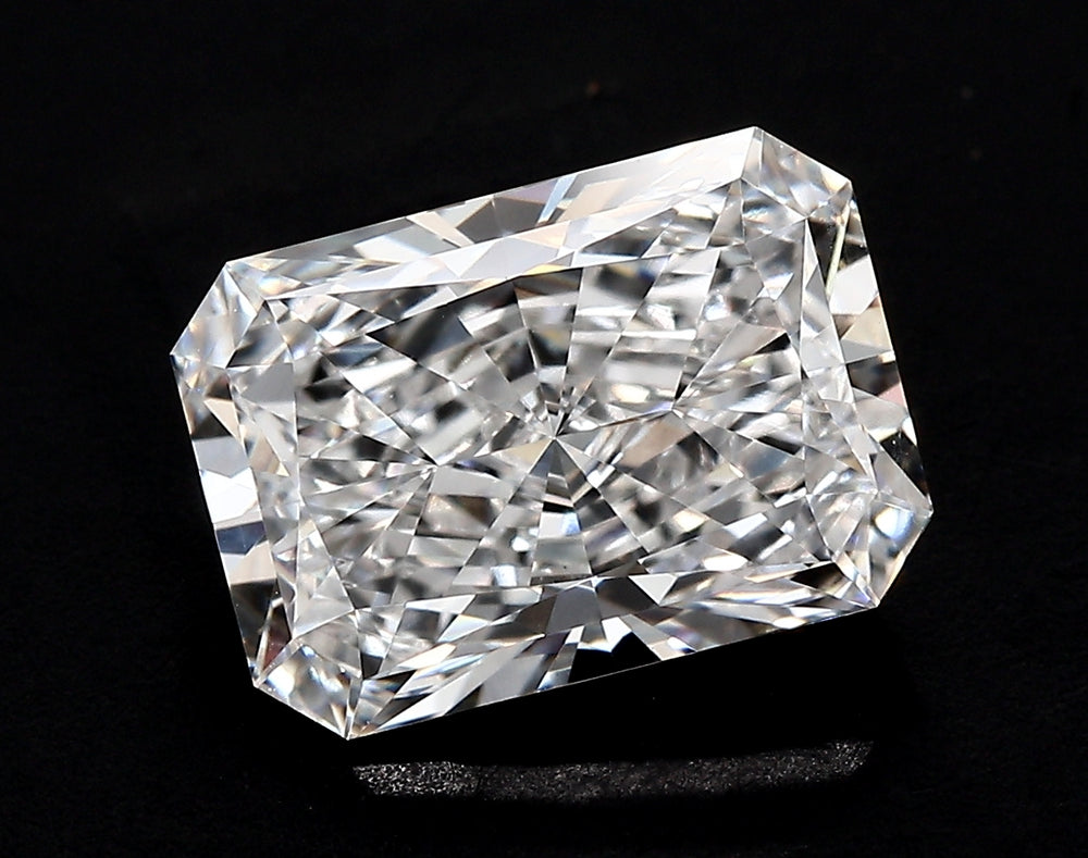 2.04 Carat Radiant Lab Diamond with  Cut Diamond in 14KT  view 1
