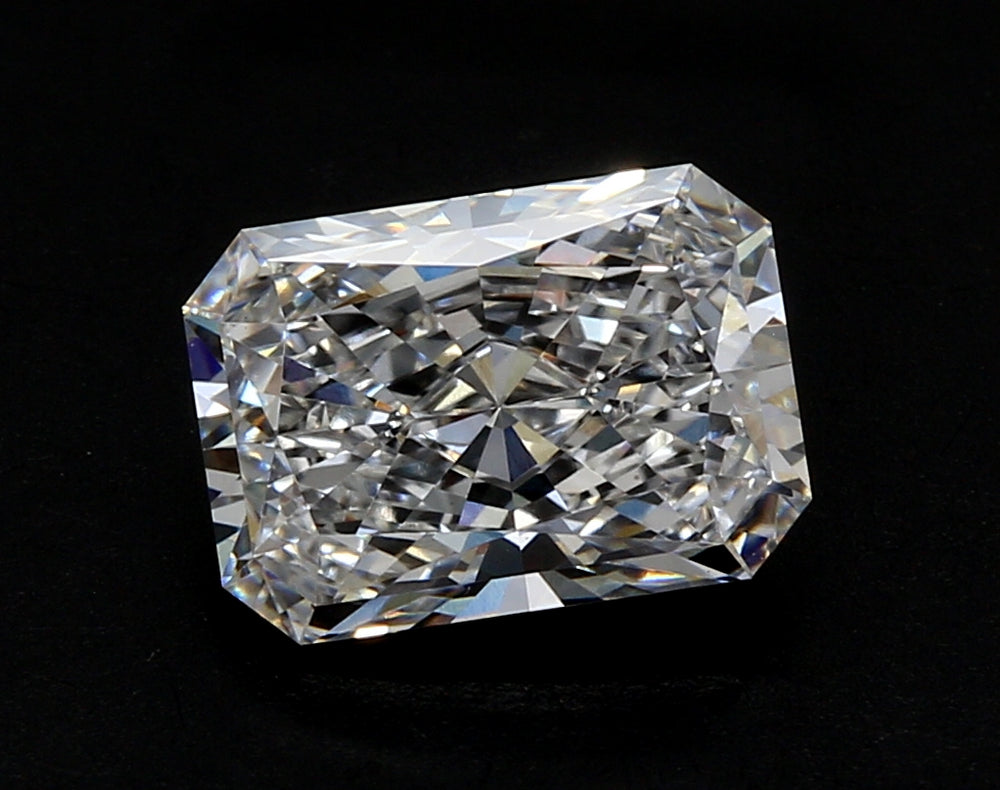 1.71 Carat Radiant Lab Diamond with  Cut Diamond in 14KT  view 1
