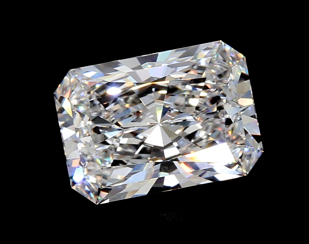 4.57 Carat Radiant Lab Diamond with  Cut Diamond in 14KT  view 1

