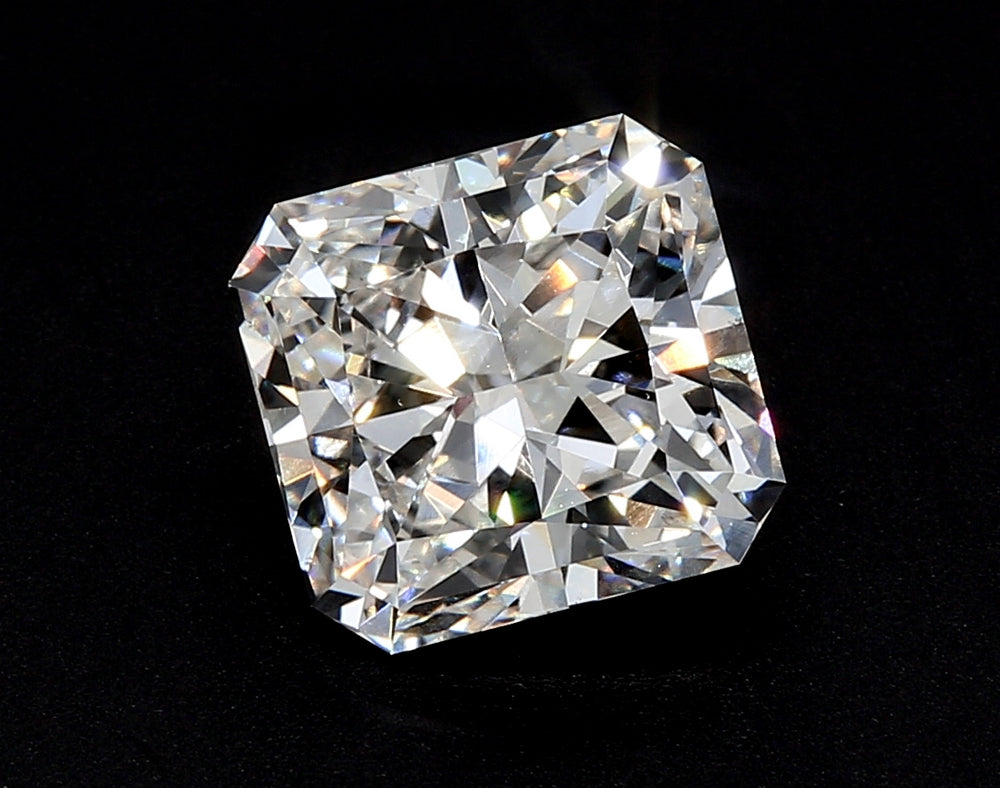 3.02 Carat Radiant Lab Diamond with  Cut Diamond in 14KT  view 1
