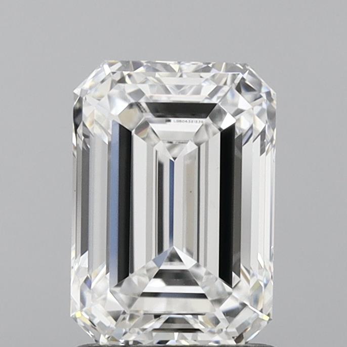 1.6 Carat Emerald Lab Diamond with  Cut Diamond in 14KT  view 1
