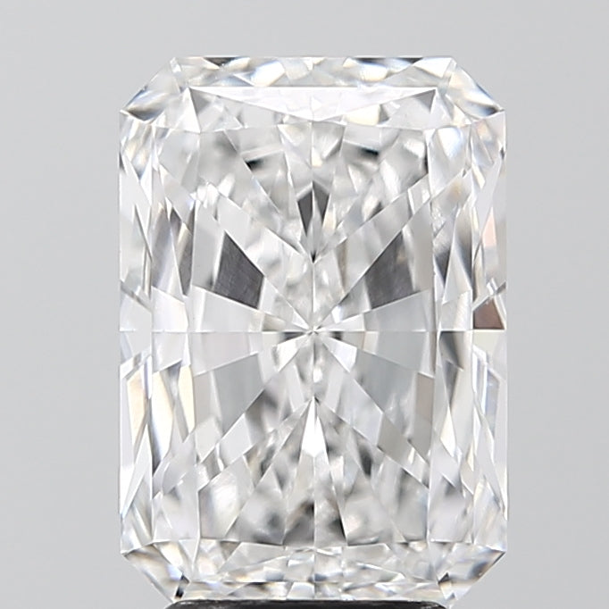 3.92 Carat Radiant Lab Diamond with  Cut Diamond in 14KT  view 1
