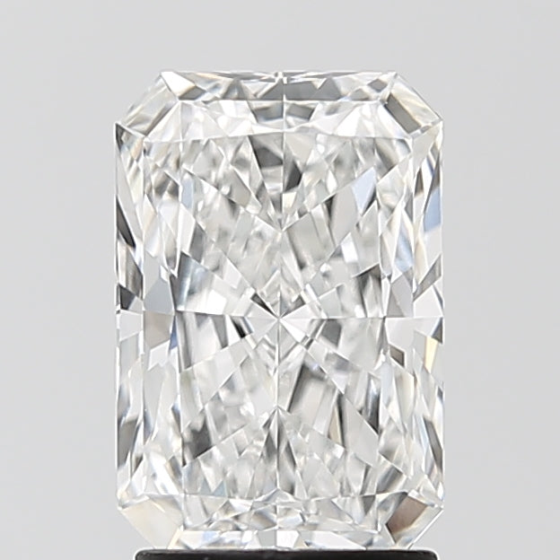2.3 Carat Radiant Lab Diamond with  Cut Diamond in 14KT  view 1
