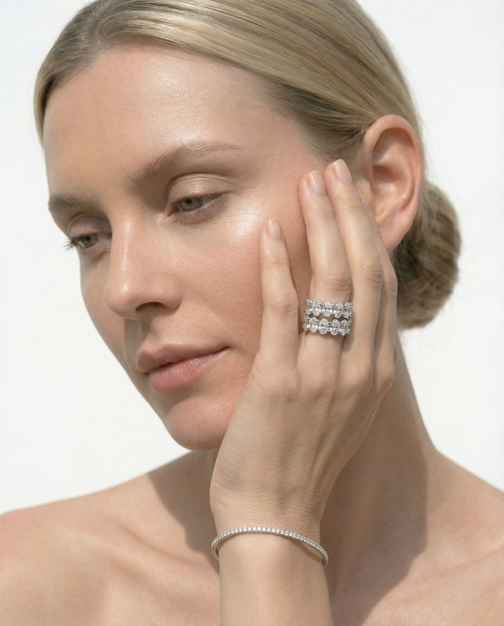 Classic Five Stone Oval Diamond Anniversary Ring (F+ SI+) with 18KT Rose Gold / Natural / 3 Cut Diamond in 14KT Rose Gold / Natural / 3 view 3
