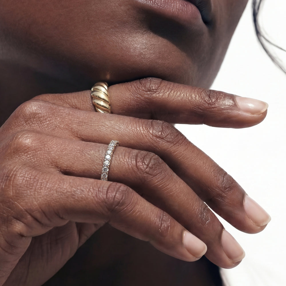 Classic Shared Prong Wave Lab Diamond Eternity Ring (F+ SI+) with 18KT Yellow Gold / Natural / 1 Cut Diamond in 14KT Yellow Gold / Natural / 1 view 4
