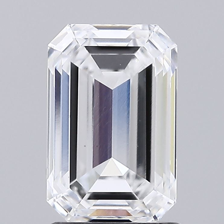 2.0 Carat Emerald Lab Diamond with  Cut Diamond in 14KT  view 1
