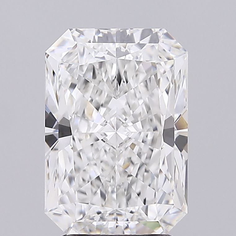 2.88 Carat Radiant Lab Diamond with  Cut Diamond in 14KT  view 1
