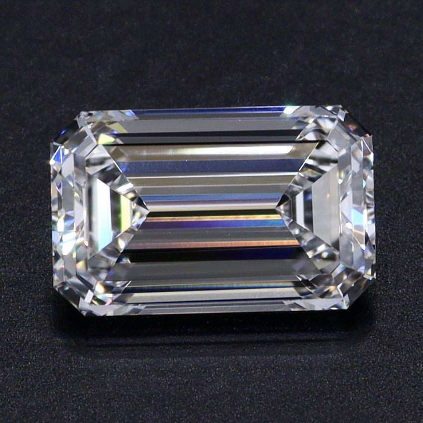 0.78 Carat Emerald Lab Diamond with  Cut Diamond in 14KT  view 1
