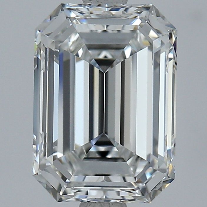 3.02 Carat Emerald Natural Diamond with  Cut Diamond in 14KT  view 1
