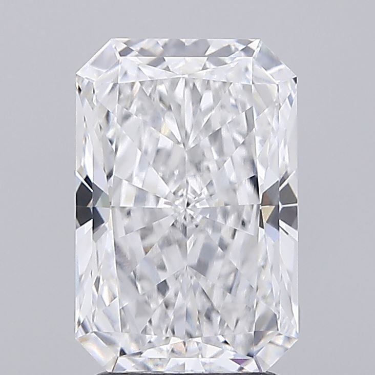 2.51 Carat Radiant Lab Diamond with  Cut Diamond in 14KT  view 1
