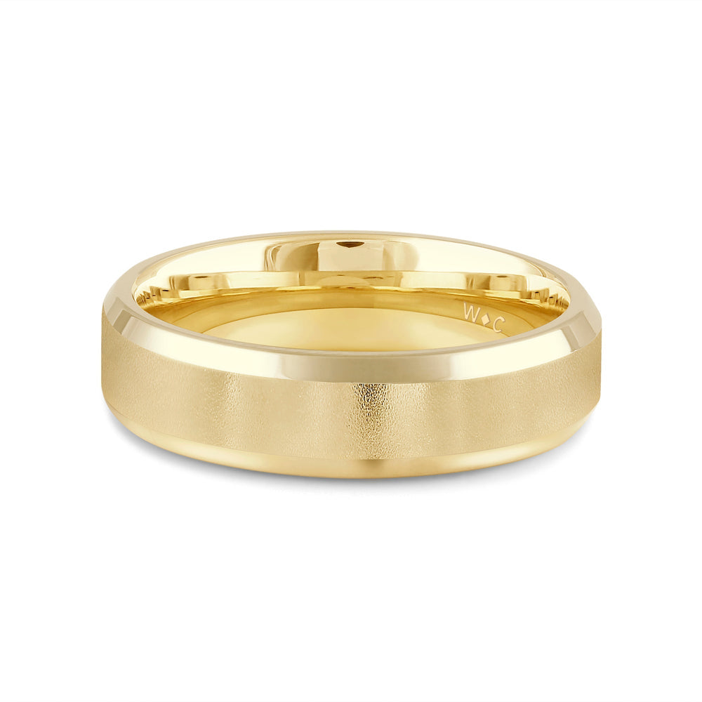 Men's Bevel Edge Comfort Fit Band with 18KT Yellow Gold / 6 Cut Diamond in 14KT Yellow Gold / 6 view 1

