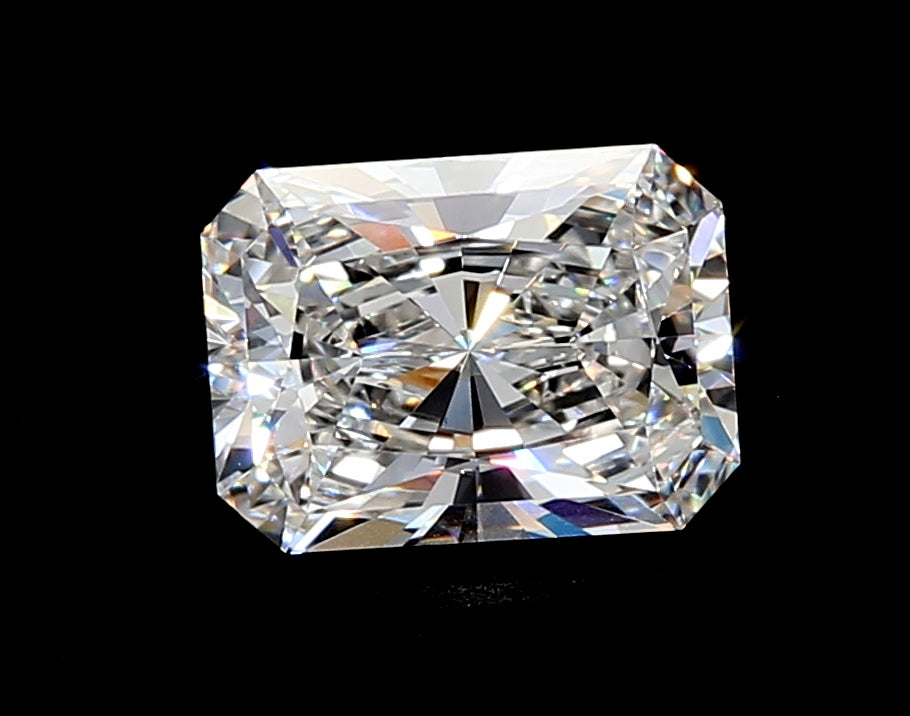 1.54 Carat Radiant Lab Diamond with  Cut Diamond in 14KT  view 1
