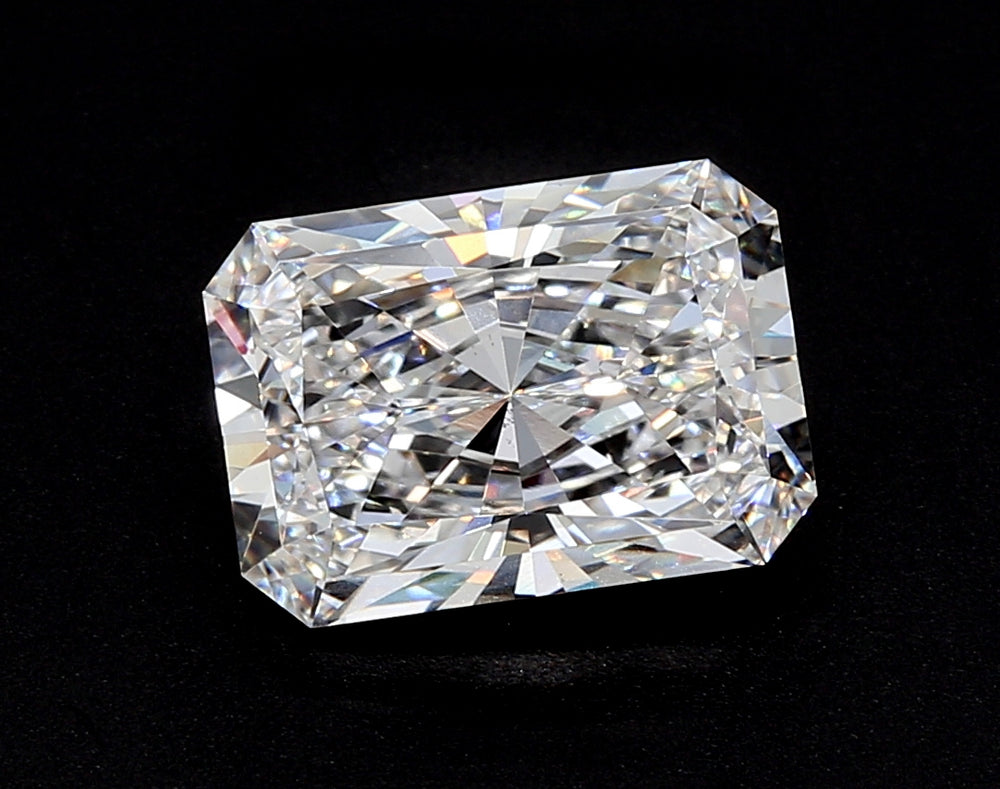 2.5 Carat Radiant Lab Diamond with  Cut Diamond in 14KT  view 1
