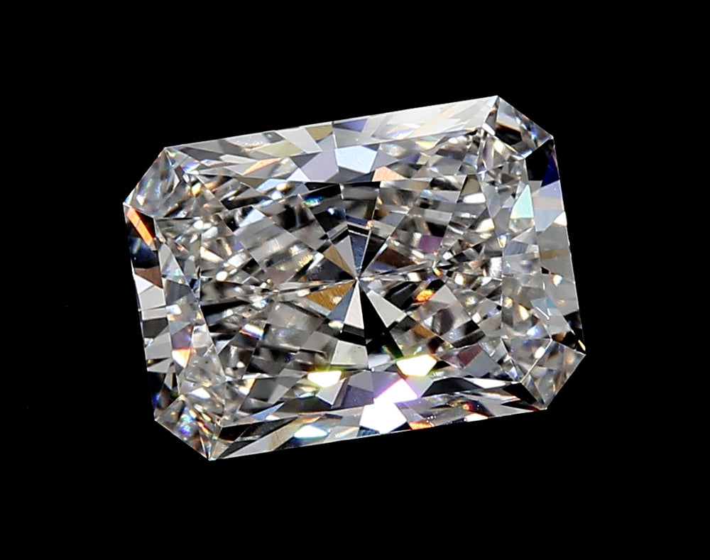 2.86 Carat Radiant Lab Diamond with  Cut Diamond in 14KT  view 1
