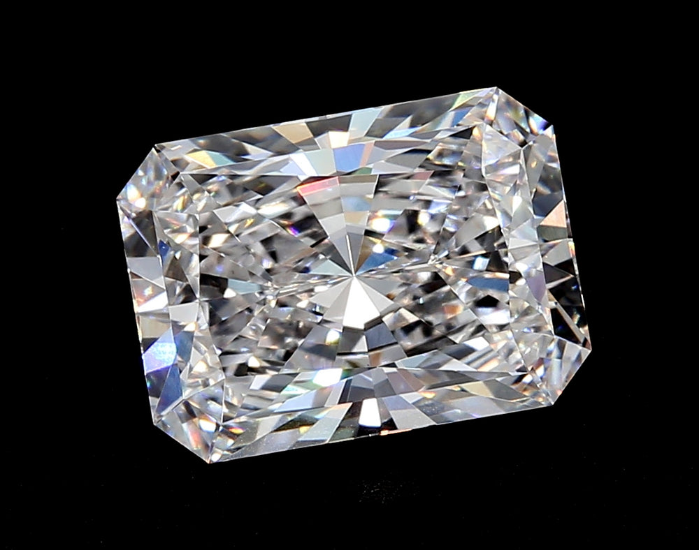 4.0 Carat Radiant Lab Diamond with  Cut Diamond in 14KT  view 1
