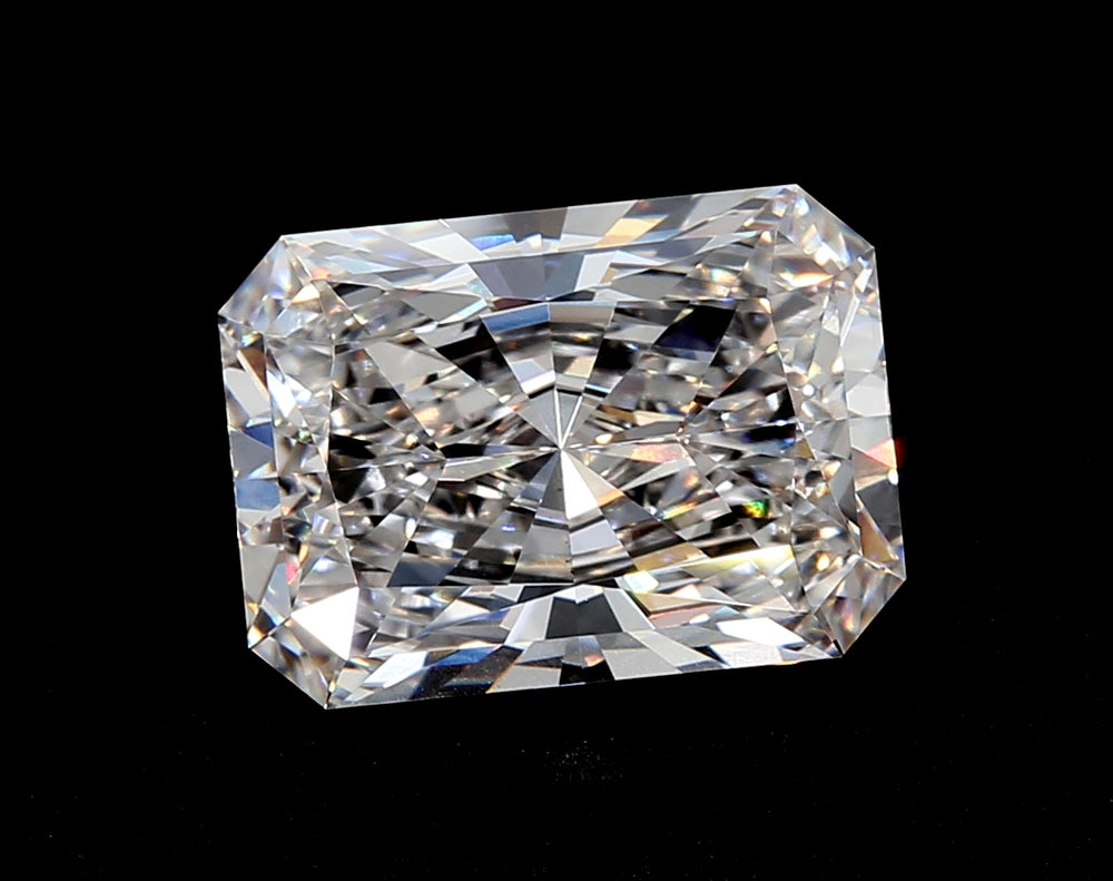 4.05 Carat Radiant Lab Diamond with  Cut Diamond in 14KT  view 1

