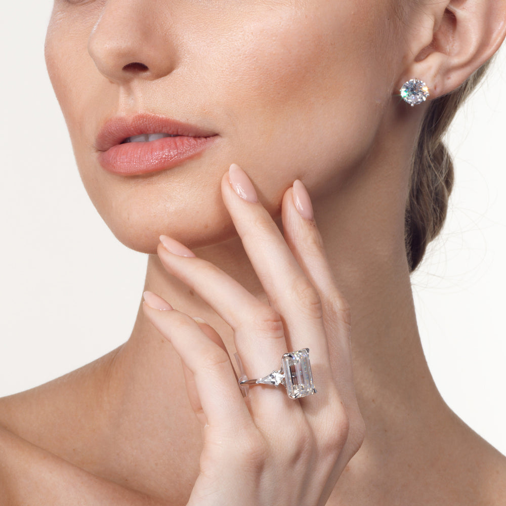 Model Wearing The Miró Ring with Lab Grown Diamond view