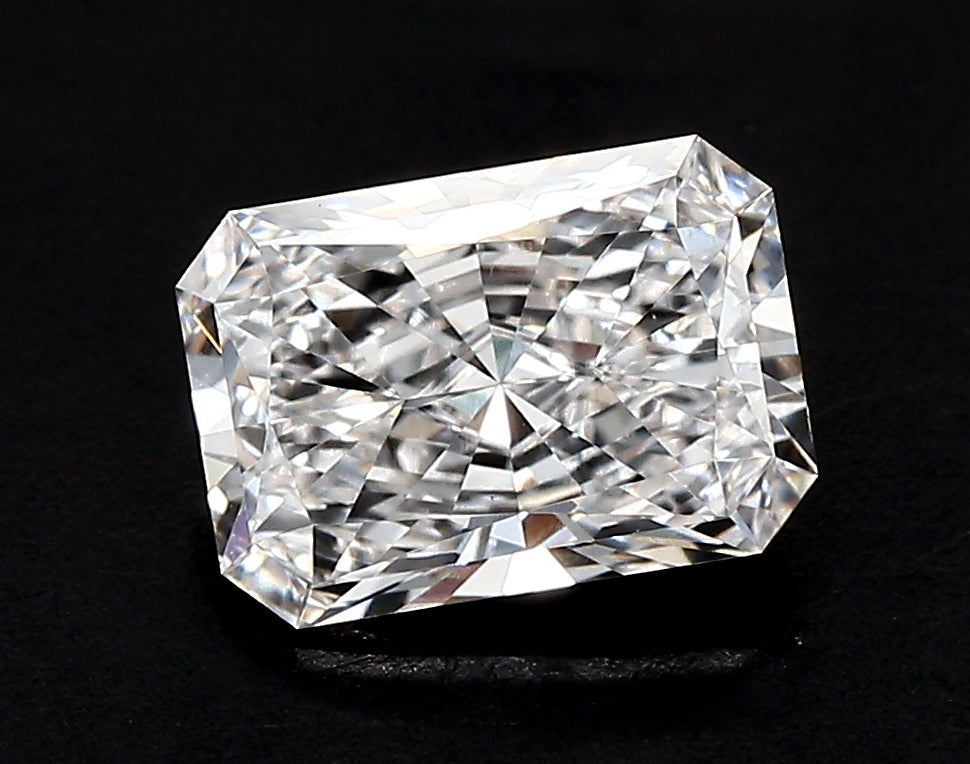 1.51 Carat Radiant Lab Diamond with  Cut Diamond in 14KT  view 1
