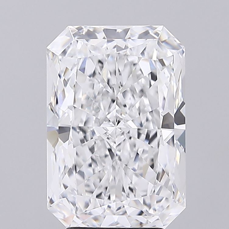 4.24 Carat Radiant Lab Diamond with  Cut Diamond in 14KT  view 1
