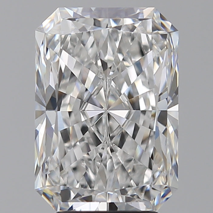 4.0 Carat Radiant Lab Diamond with  Cut Diamond in 14KT  view 1
