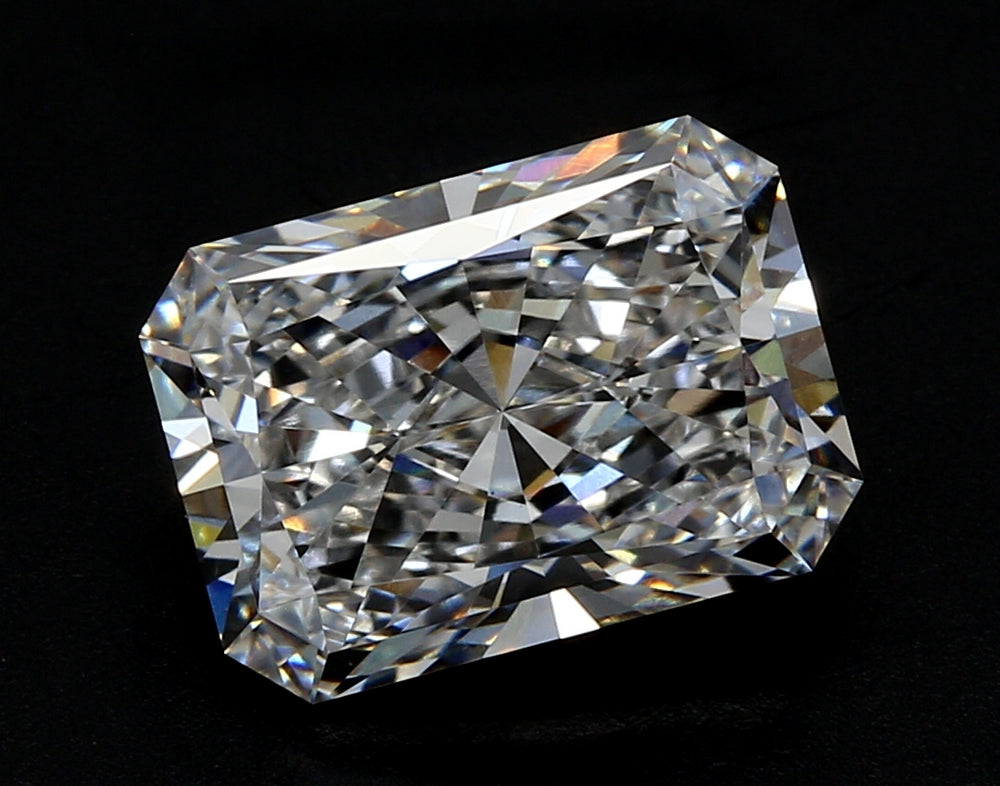 4.12 Carat Radiant Lab Diamond with  Cut Diamond in 14KT  view 1
