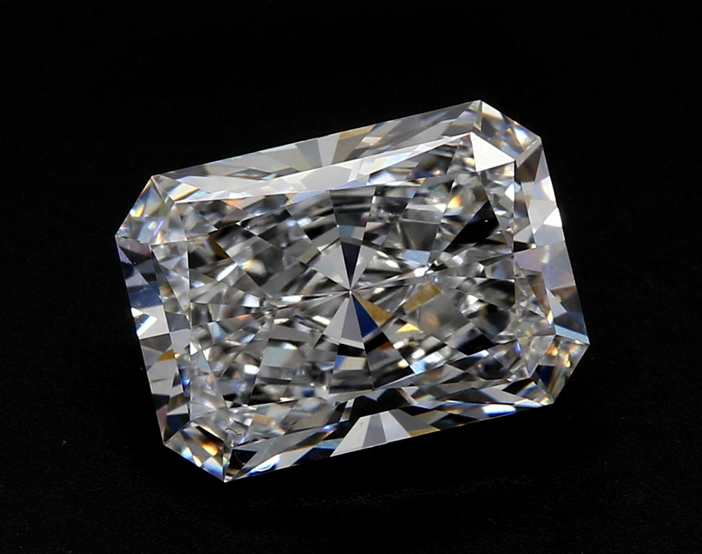 3.03 Carat Radiant Lab Diamond with  Cut Diamond in 14KT  view 1

