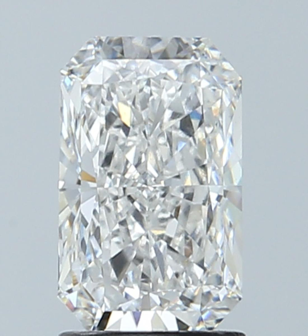 1.5 Carat Radiant Lab Diamond with  Cut Diamond in 14KT  view 1
