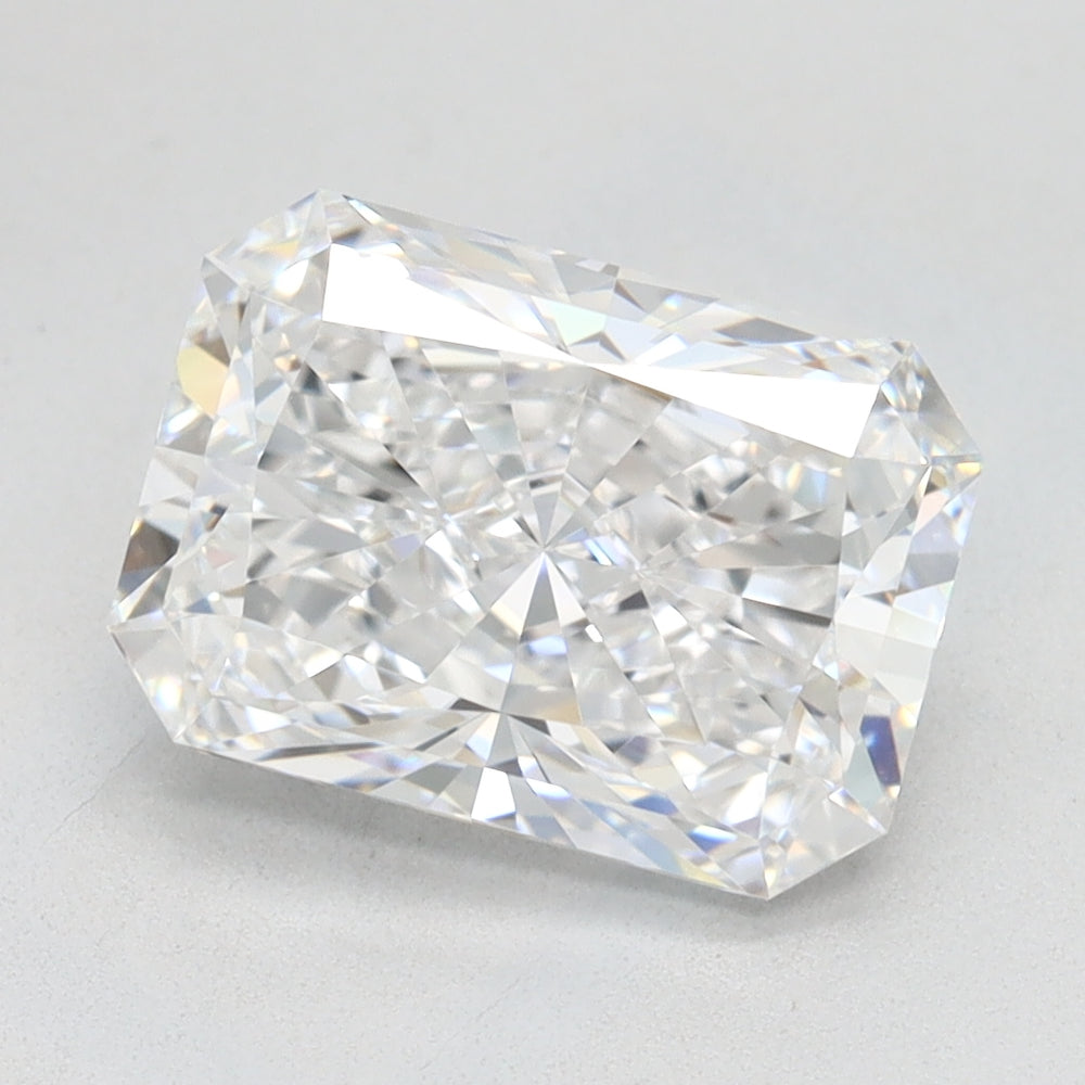 2.32 Carat Radiant Lab Diamond with  Cut Diamond in 14KT  view 1
