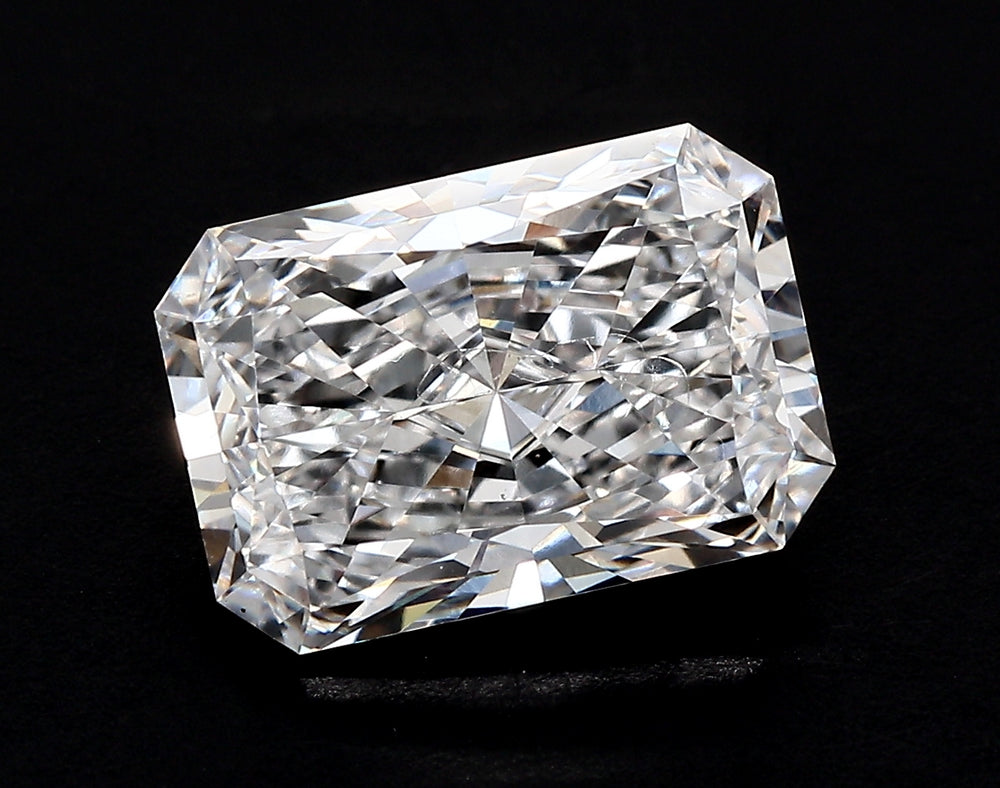 1.5 Carat Radiant Lab Diamond with  Cut Diamond in 14KT  view 1
