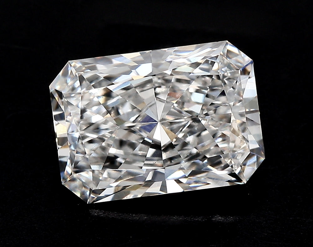 2.21 Carat Radiant Lab Diamond with  Cut Diamond in 14KT  view 1
