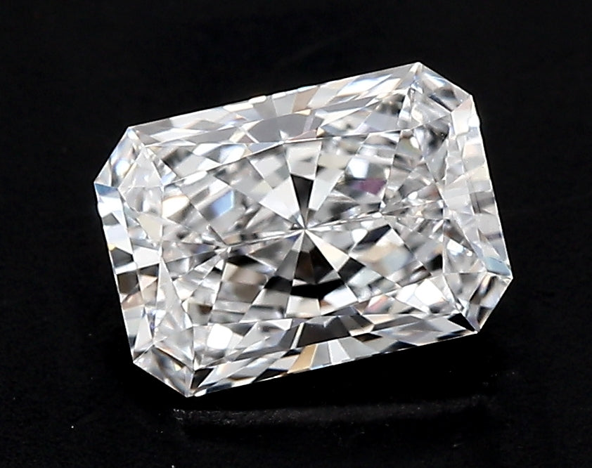 1.54 Carat Radiant Lab Diamond with  Cut Diamond in 14KT  view 1
