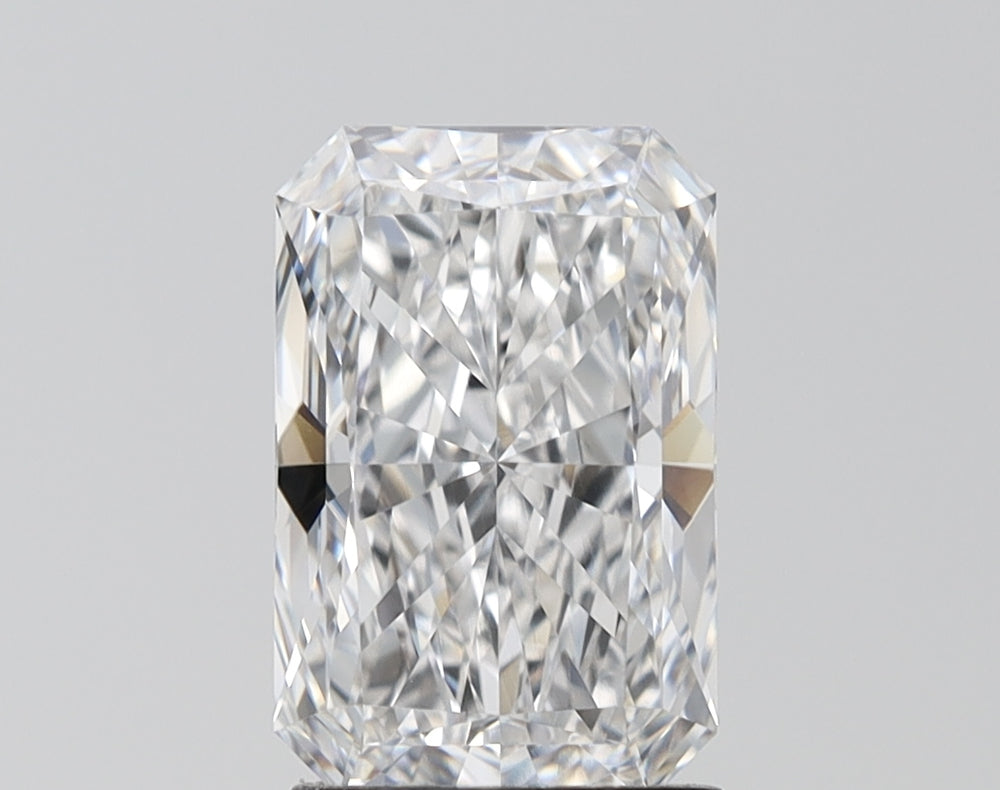 2.53 Carat Radiant Lab Diamond with  Cut Diamond in 14KT  view 1
