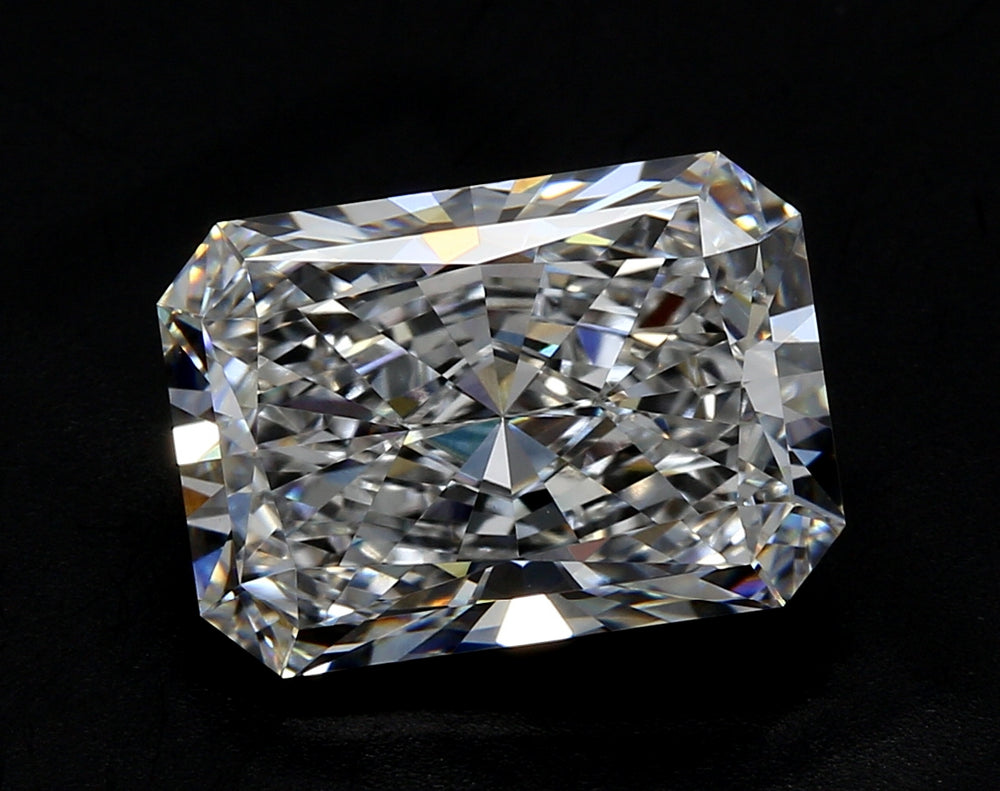 5.02 Carat Radiant Lab Diamond with  Cut Diamond in 14KT  view 1
