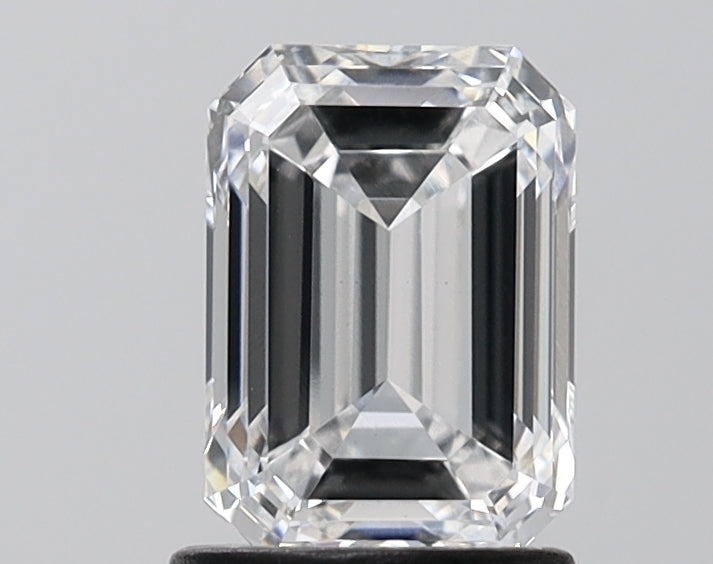 1.51 Carat Emerald Lab Diamond with  Cut Diamond in 14KT  view 1
