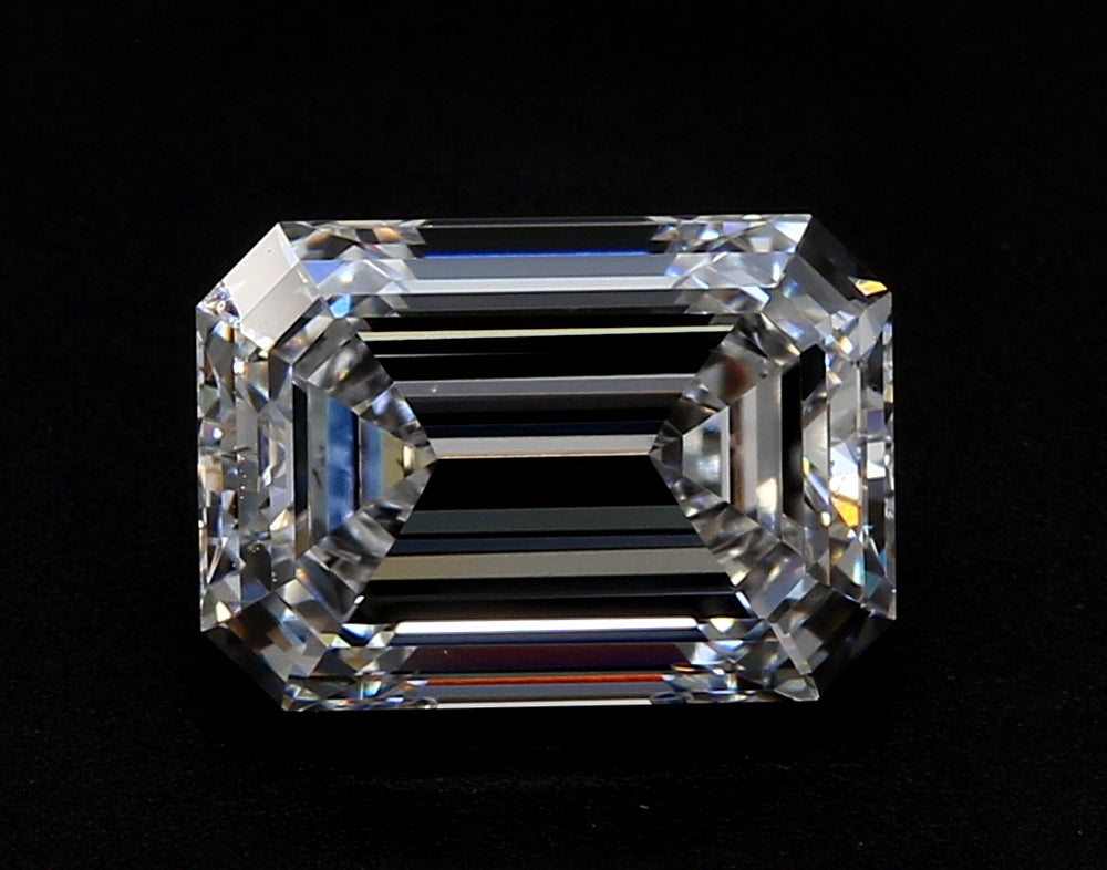 2.0 Carat Emerald Lab Diamond with  Cut Diamond in 14KT  view 1
