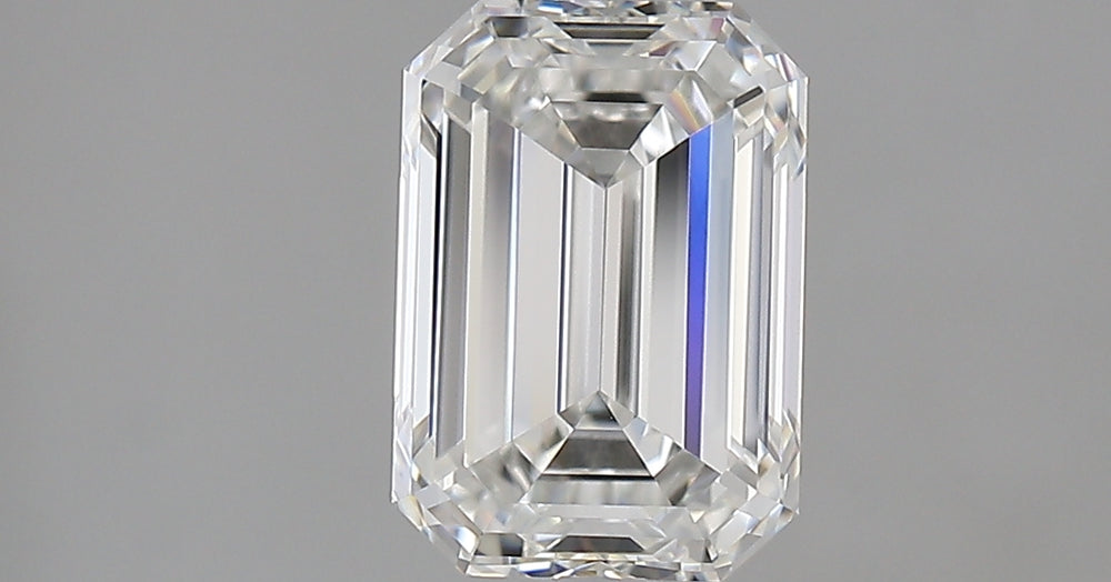 1.7 Carat Emerald Natural Diamond with  Cut Diamond in 14KT  view 1
