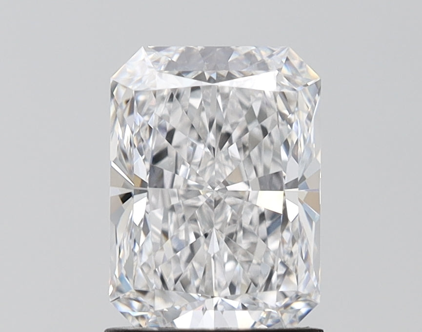 2.02 Carat Radiant Lab Diamond with  Cut Diamond in 14KT  view 1
